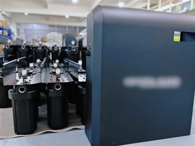 El primer lote de sistemas de purificación de agua LED UVC de Agua Topone se ...